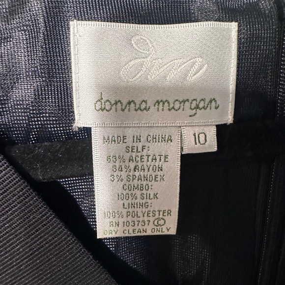 Donna Morgan Black Sheath Mini Dress V-Neck Sleeveless - Picture 3 of 7